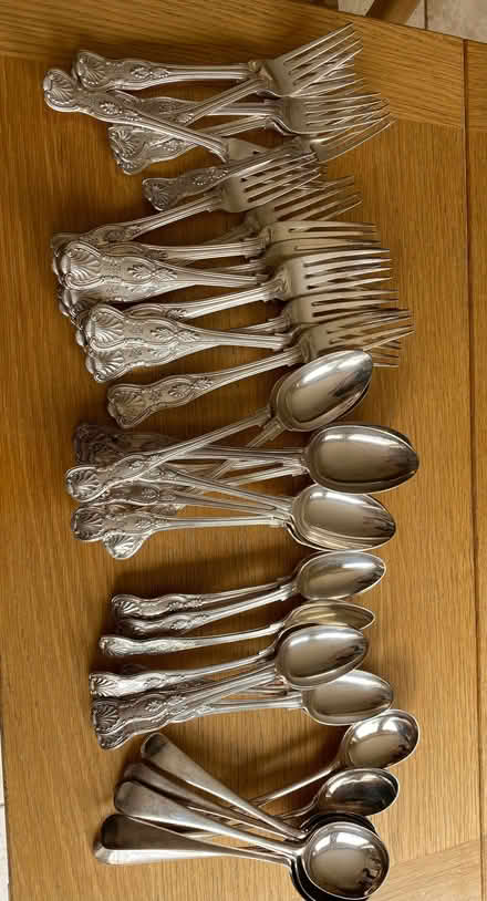 Photo of free Crockery (Upper Radley OX14) #1