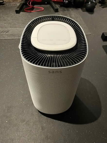 Photo of free Like new Sans air filter (King st and Payne street) #1
