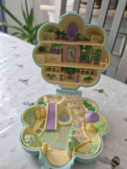 Photo of free Polly pocket playsets x3 (Knightsfield AL8) #3