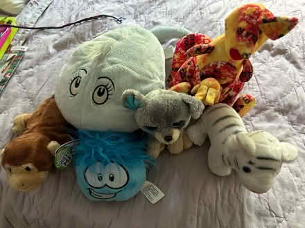 Photo of free Stuffed toys (McLean near Spring Hill Road) #1