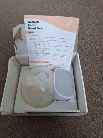 Photo of free Mom cozy wearable electric breast pump (Swanley BR8) #1