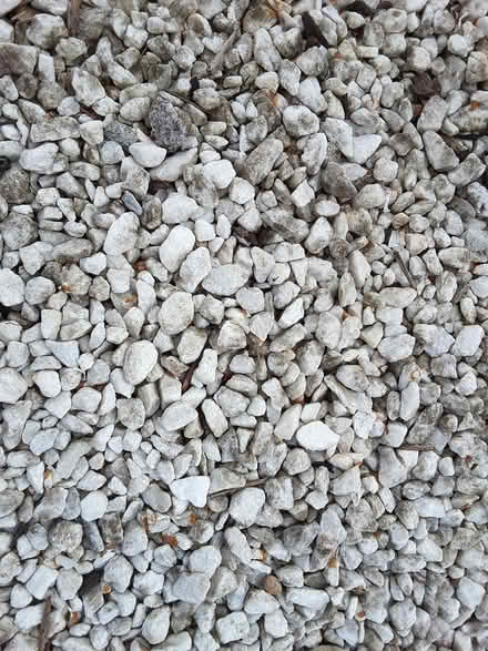 Photo of free Decorative white stone chippings (HP13 near railway station) #1