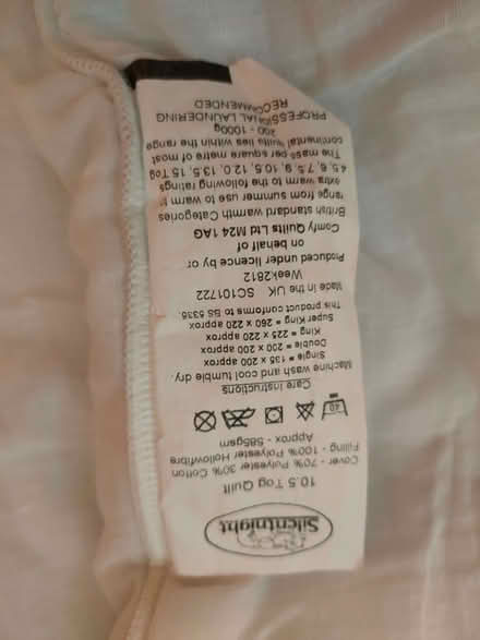 Photo of free King size 10.5 tog duvet (Hove BN3) #2
