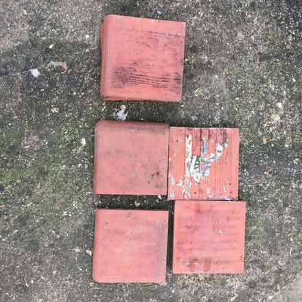 Photo of free Floor tiles 23cm sqaure each (Brogborough MK43) #1