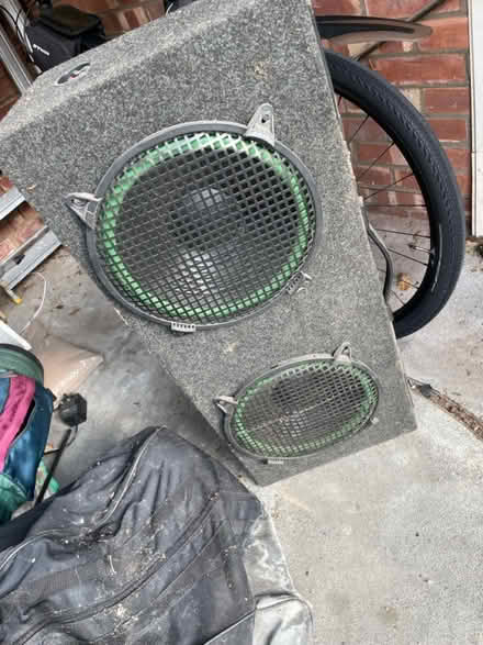 Photo of free A base and subwoofer box (SK7 Bramhall) #1