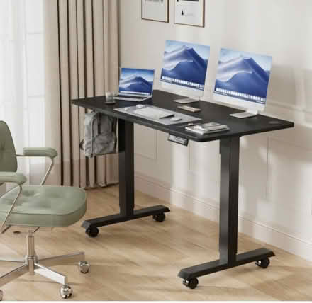 Photo of Desk and Office Chair (Santa Fe) #2