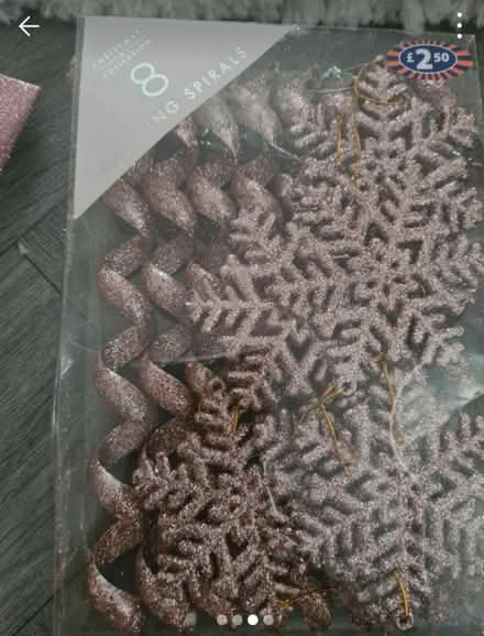 Photo of free Assorted Christmas Tree Decorations (DA1) #3