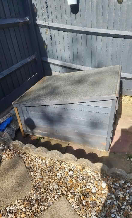 Photo of free dog kennel house (Brighton Hill Basingstoke) #2