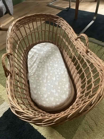 Photo of free Moses basket (Ashbrook SY6) #1