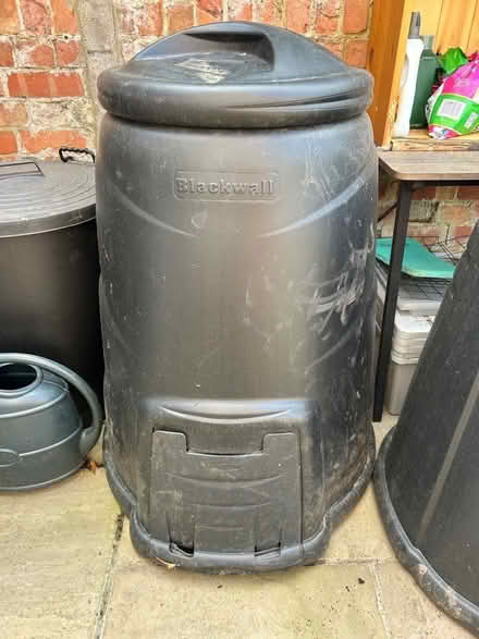 Photo of free Large compost bin (Sudbury CO10) #1