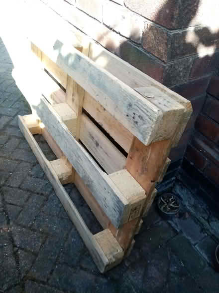 Photo of free Wooden Palet (Heaton Chapel SK4) #1