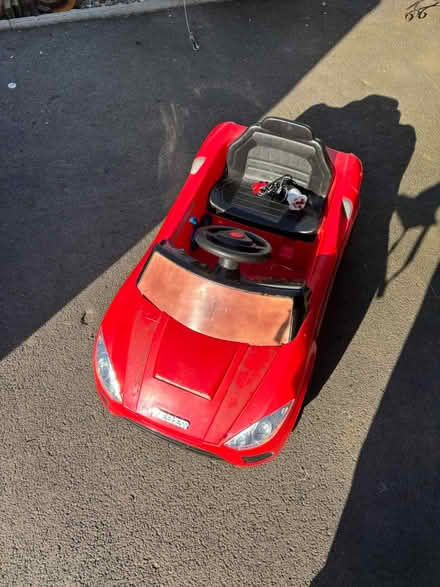 Photo of free 6v ride on car (Welland WR13) #1