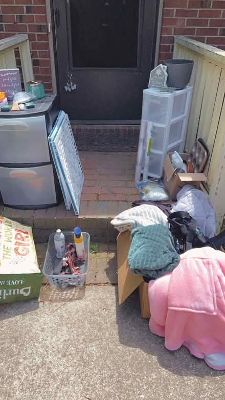 Photo of free items (Raleigh Area I’m near Capital) #1