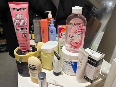 Photo of free Beauty products of different brands (BD1) #1