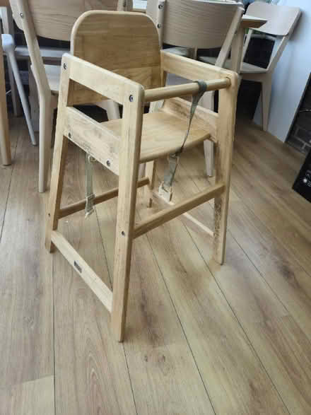 Photo of free Kids high chair (CR4 Mitcham) #1