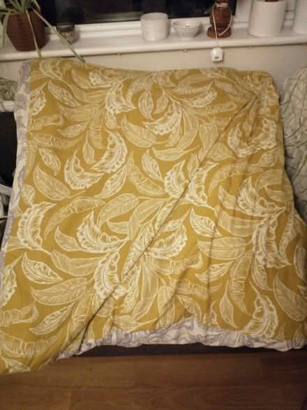 Photo of free King size duvet with 2 covers (E5) #1