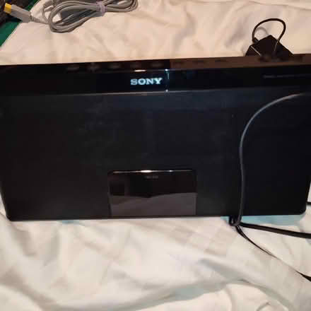 Photo of free Sony RDP-XF100iP speaker with radio (Church RG2) #2