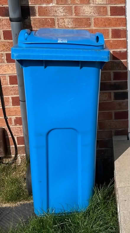 Photo of free Blue wheelie bin (Gleadless Common S12) #1