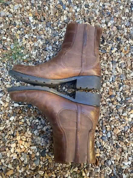 Photo of free Women’s Clarks boots 5.5 (AL4, St albans) #2