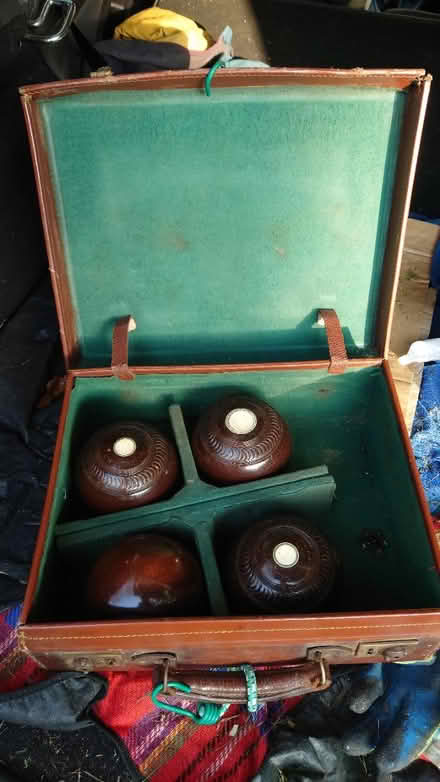 Photo of free Old Vintage Bowls / Boules Set (Purley CR8) #1