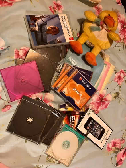 Photo of free ADOBE PSE 9, EMPTY CDs/DVDs boxes & sleeves + more (Belsize Park NW3) #1