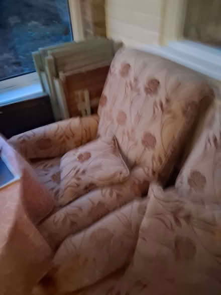 Photo of free Sofa and chairs multiyork (Stoke Holy Cross NR14) #3