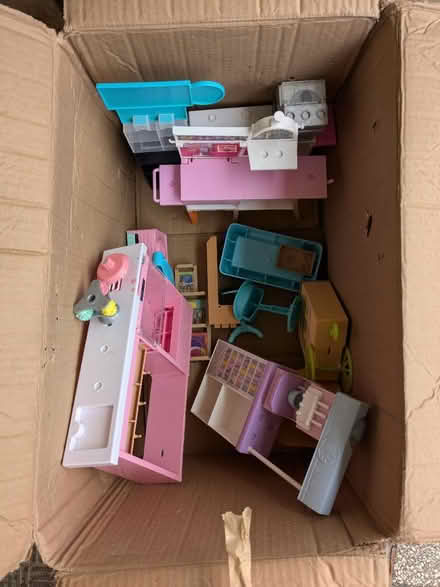 Photo of free Barbie furniture (MK43) #1