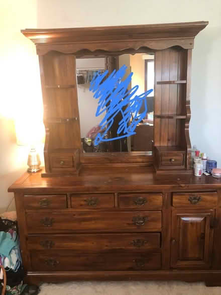 Photo of free Furniture! Pickup (Sammamish/Issaquah) #2