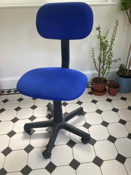 Photo of free Office spinning chair (GL6 Minchinhampton) #1