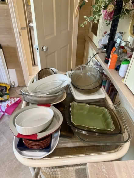 Photo of free Selection of cooking pots and Pyrex. Some Denby etc (Warden Hill GL51) #4