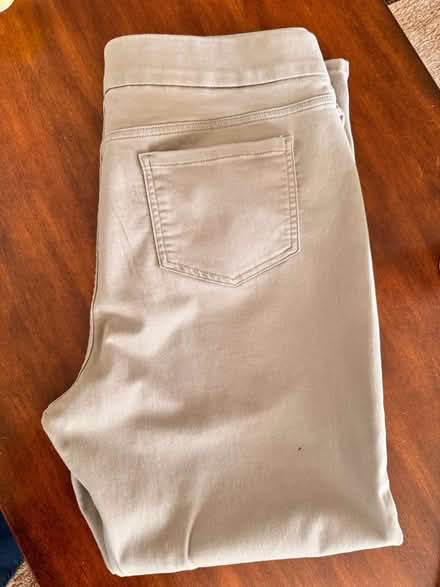 Photo of free Women’s pants size 18 (Crofton) #1