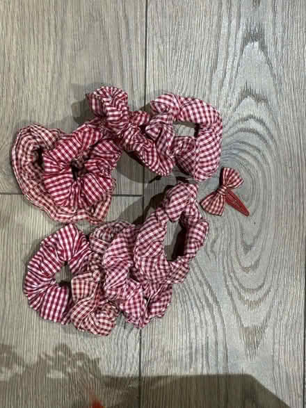 Photo of free Red gingham scrunchies and clip (Hearthstone DE4) #1