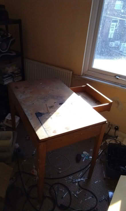 Photo of free Desk (Egerton Park CH42) #1