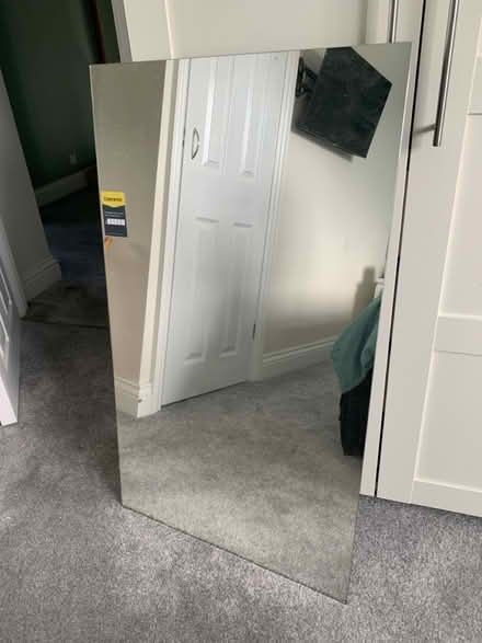 Photo of free Mirror (Tadworth) #1