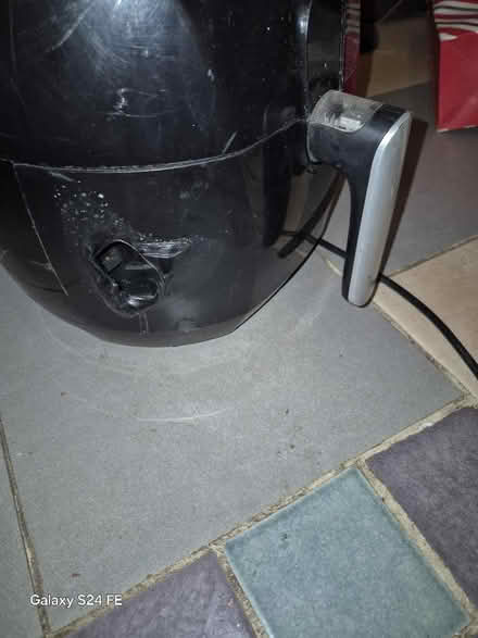 Photo of free Air fryer (Bilbrook WV8) #3