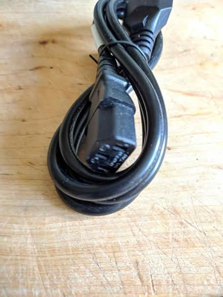 Photo of free Power Cable for Switzerland (Bermondsey Square SE1) #2