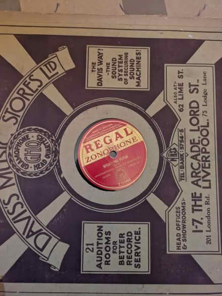 Photo of free Vinyl Records Collection - 78s (Runcorn WA7) #2