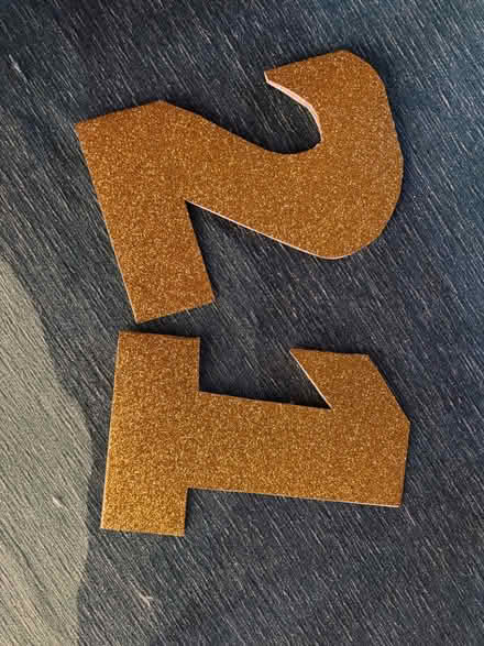 Photo of free Sparkly numbers birthday decoration (Oshawa) #1