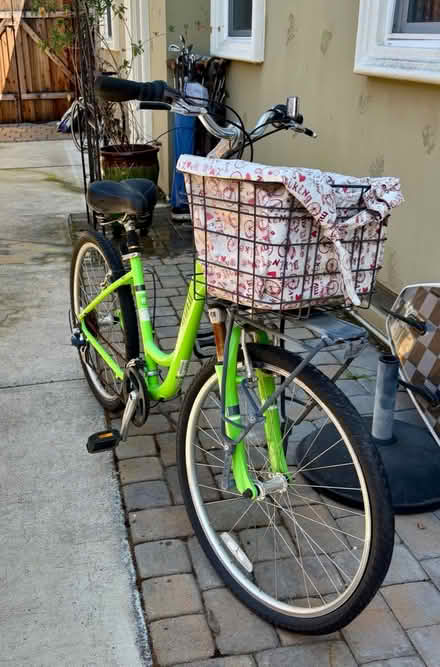Photo of free Women’s Bike (Cambrian areA) #3
