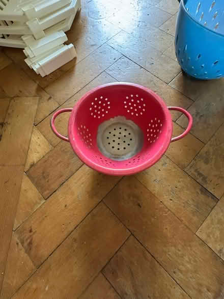 Photo of free Small colander/ sieve (Isleworth TW7) #1