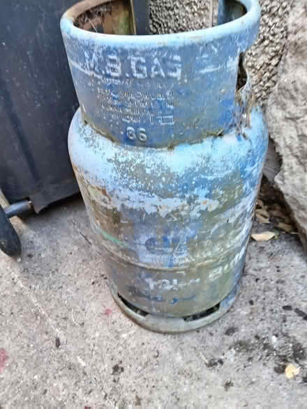 Photo of free 18kg calor gas cylinder (Southport PR9) #1