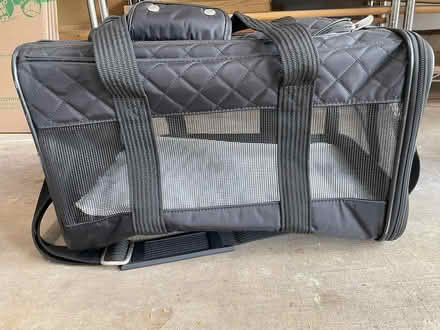 Photo of free Pet Carrier (Burke, VA) #1