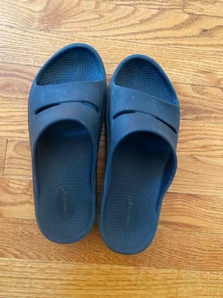 Photo of free Oofos Sliders, Almost Like New (Wooton High School) #1