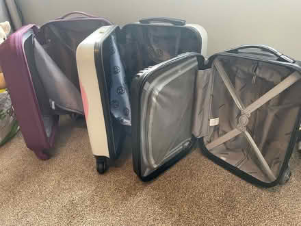 Photo of free Hand luggage (Dickens Heath B90) #2