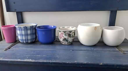 Photo of free Collection of ceramic pots (GU22 Park Road Woking) #1