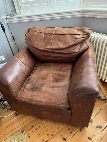 Photo of free Leather sofa and armchair (Finchley N12) #1