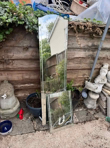 Photo of free Mirrors (CT2) #1