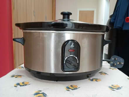 Photo of free Slow Cooker (DA12) #1