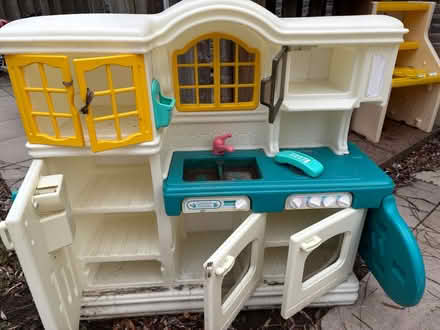 Photo of free Play kitchen (Oshawa) #1
