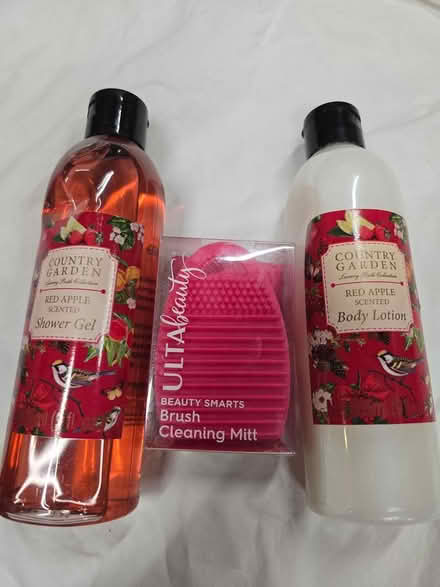 Photo of free Shower products (Woodridge) #1